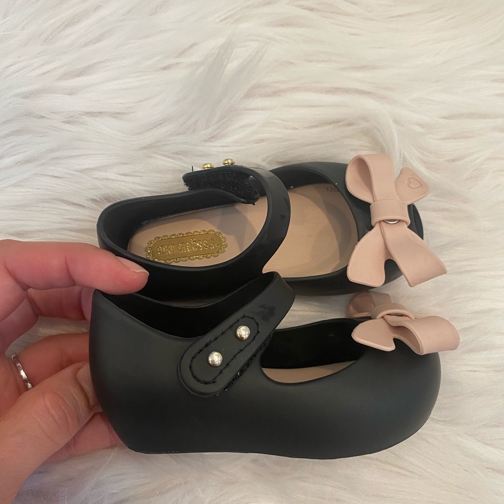 Mini Melissa - Picture 2 of 3